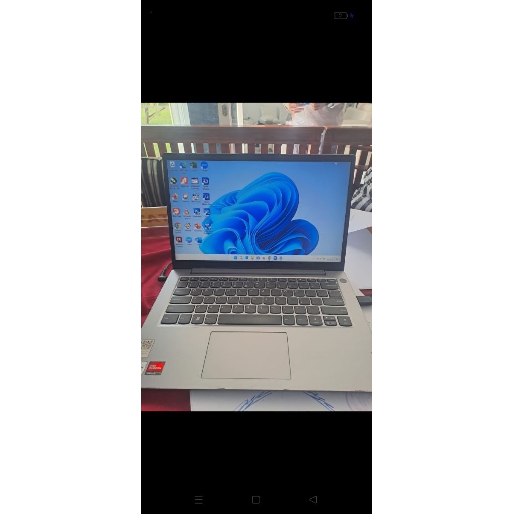 Laptop Lenovo 7120U SSD 8 GB 256 AMD Athlon Silver