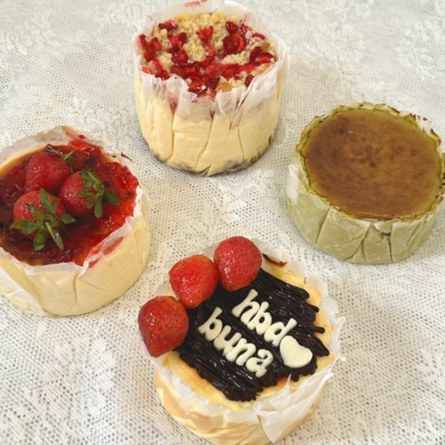 

Cheesecake Burnt Cheesecake Strawberry Crumble