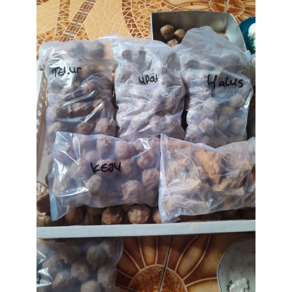 

bakso Frozen SapiMixAyam (Khusus pengiriman instan)