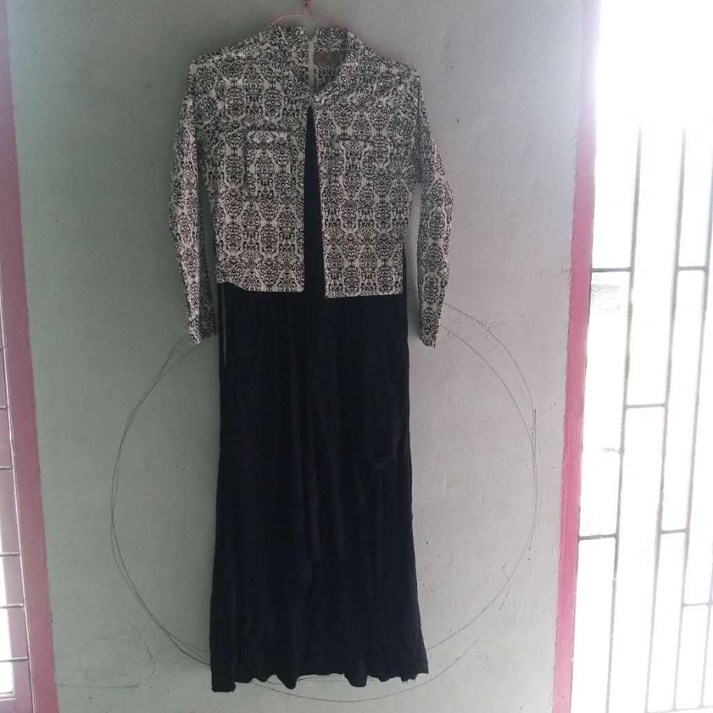Dress Midi / Tunik Hitam Putih Motif Prelove