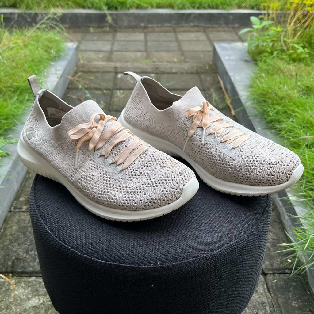 Sepatu Ori SKECHERS 149033/TPE Ultra Flex-Windy Sky Second Preloved Second