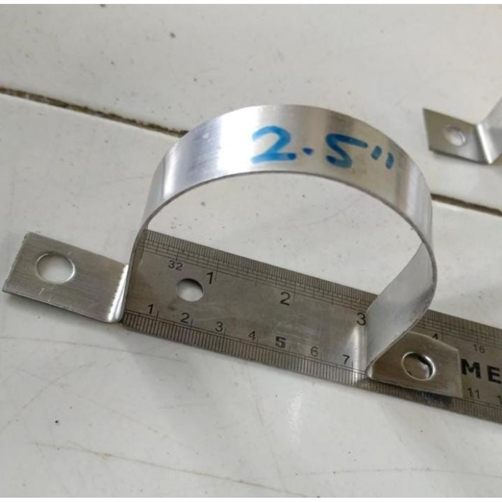 klem omega Stainles untuk pipa 2,5 inch
