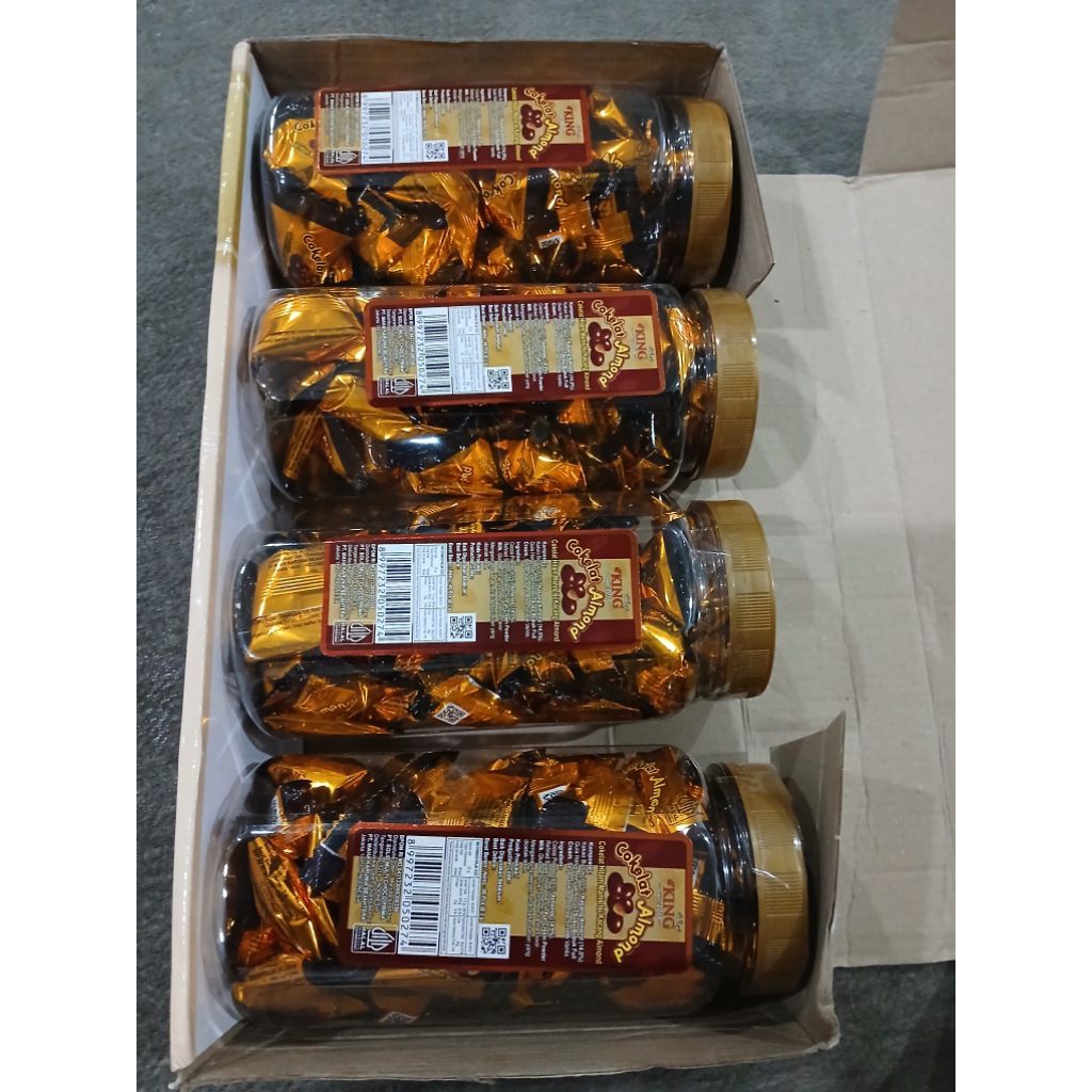 

Cokelat Almond D'King Isi 4 Botol Exp Juni 2026