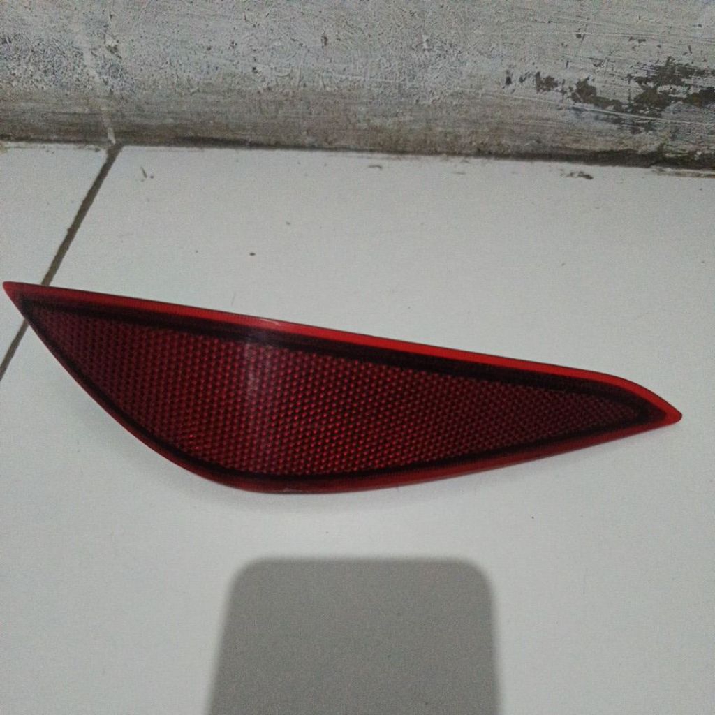 Mata kucing bemper belakang rush atau Terios 2019-2023