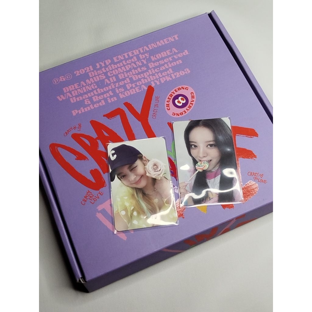 Full Set + PC Itzy Crazy In Love