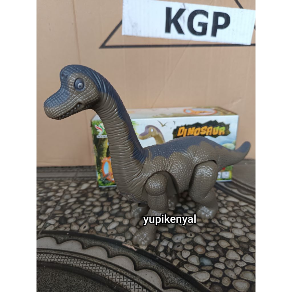 Mainan Dinosaurus Stegosaurus Baterai