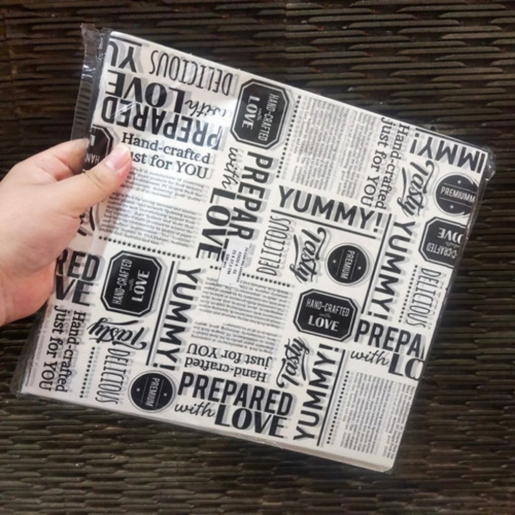 Kertas Nasi Motif Koran Uk. 25x27,5 cm