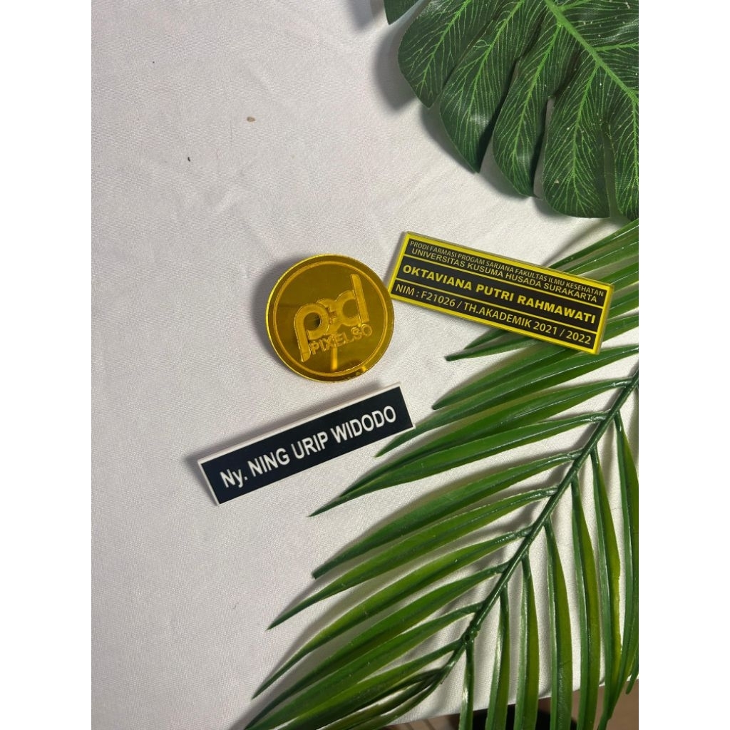 

Name Tag Akrilik Custom 1 Hari Jadi By Cetak Pixelso