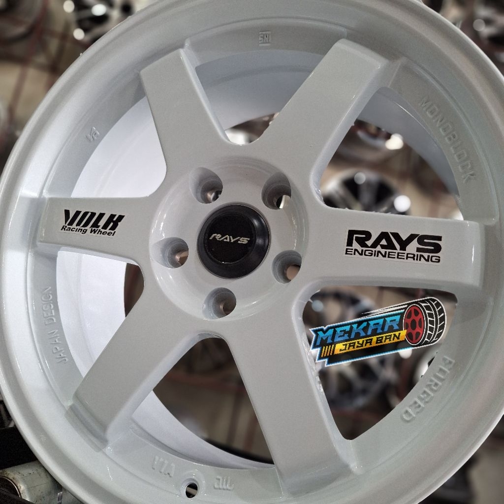 Volk Rays TE37  Ring R17" Lebar 7.5inci ET40 PCD 5 x114 Harga untuk 4pcs Velg Gratis Pentil Tubles
