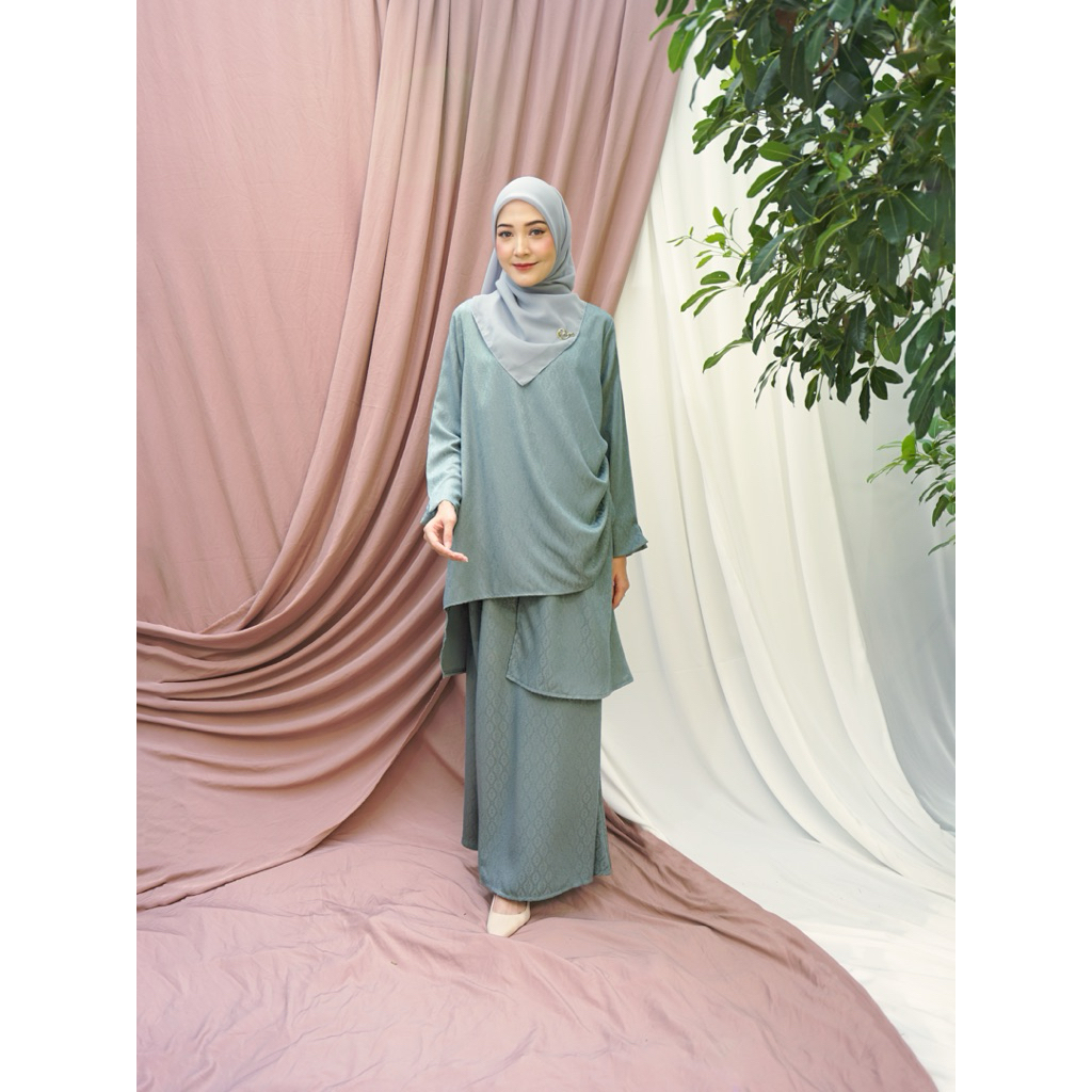 Ederra Nuansa Set / Set Wanita