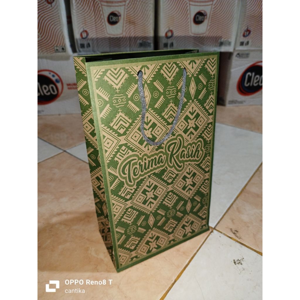 

Tas paperbag ukuran 15×25( selusin isi 12 pcs)