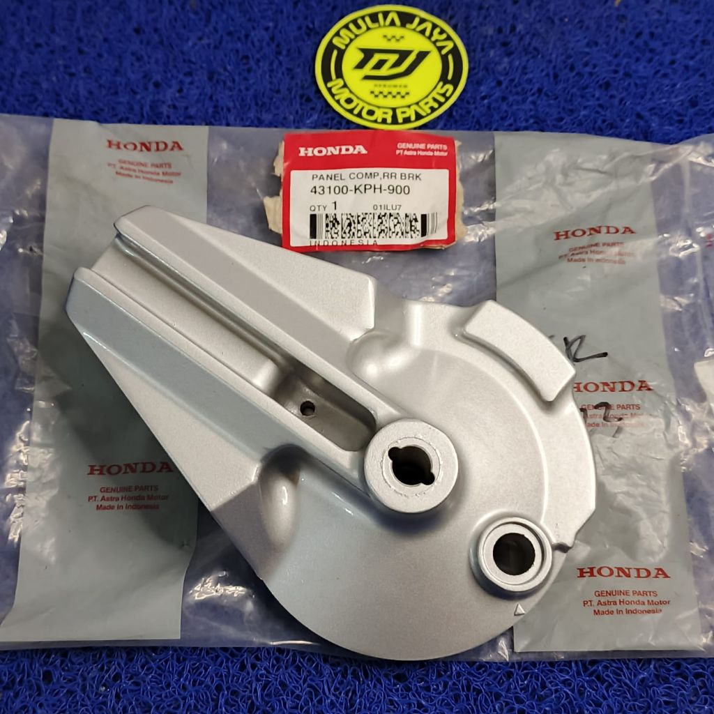 PANEL TUTUP DUDUKAN KAMPAS REM TROMOL BELAKANG ATAU PANEL COMP RR BRK HONDA KARISMA SUPRA X 125 OLD 
