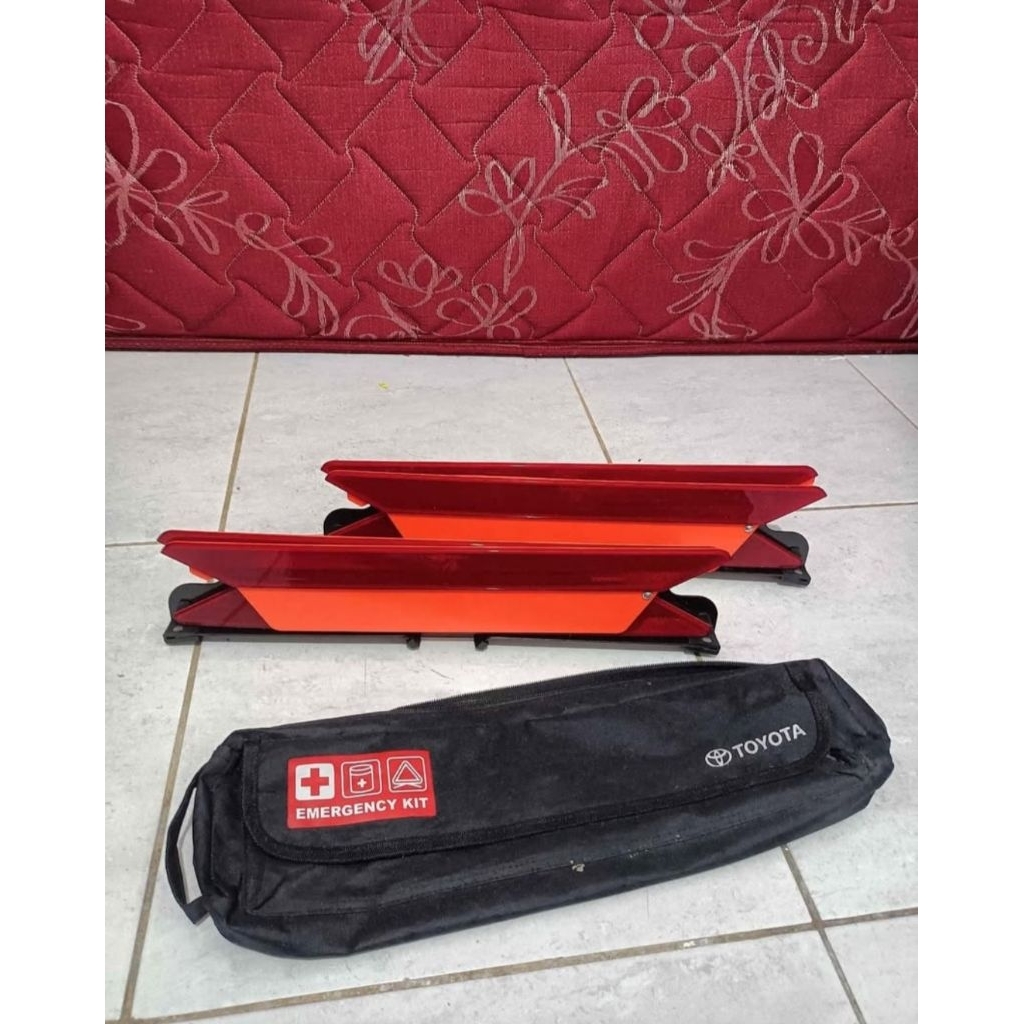 Emergency kit Toyota