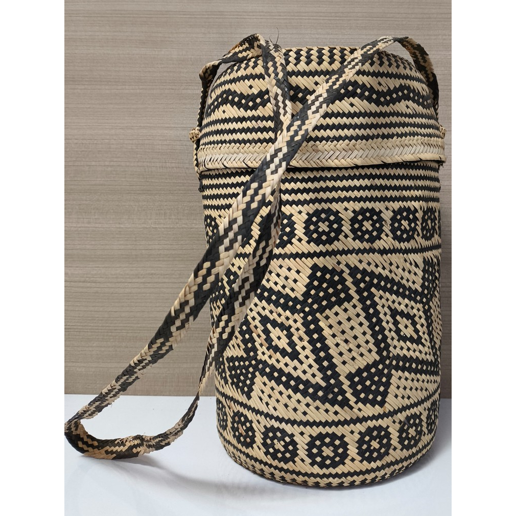 Tas Rotan Bulat Tali Panjang