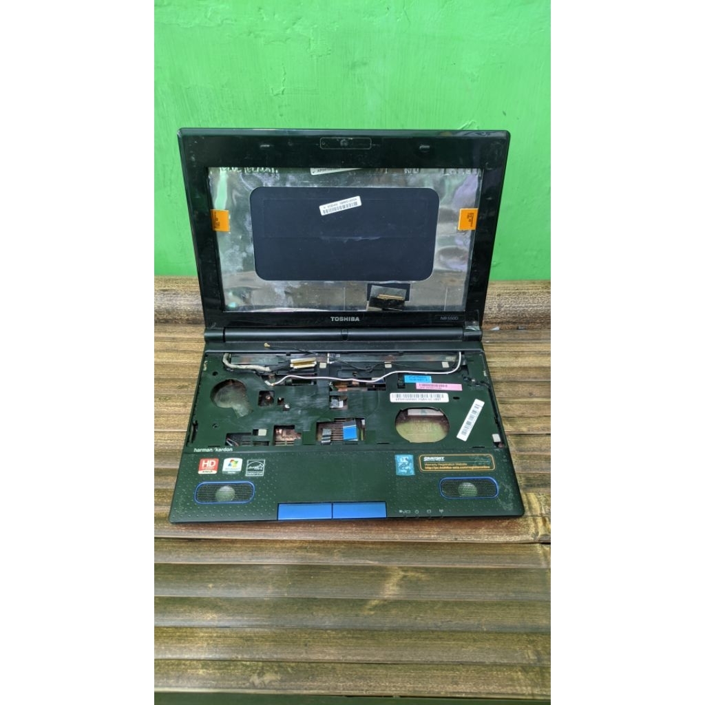 Casing bekas LaptopToshiba NB550D biru
