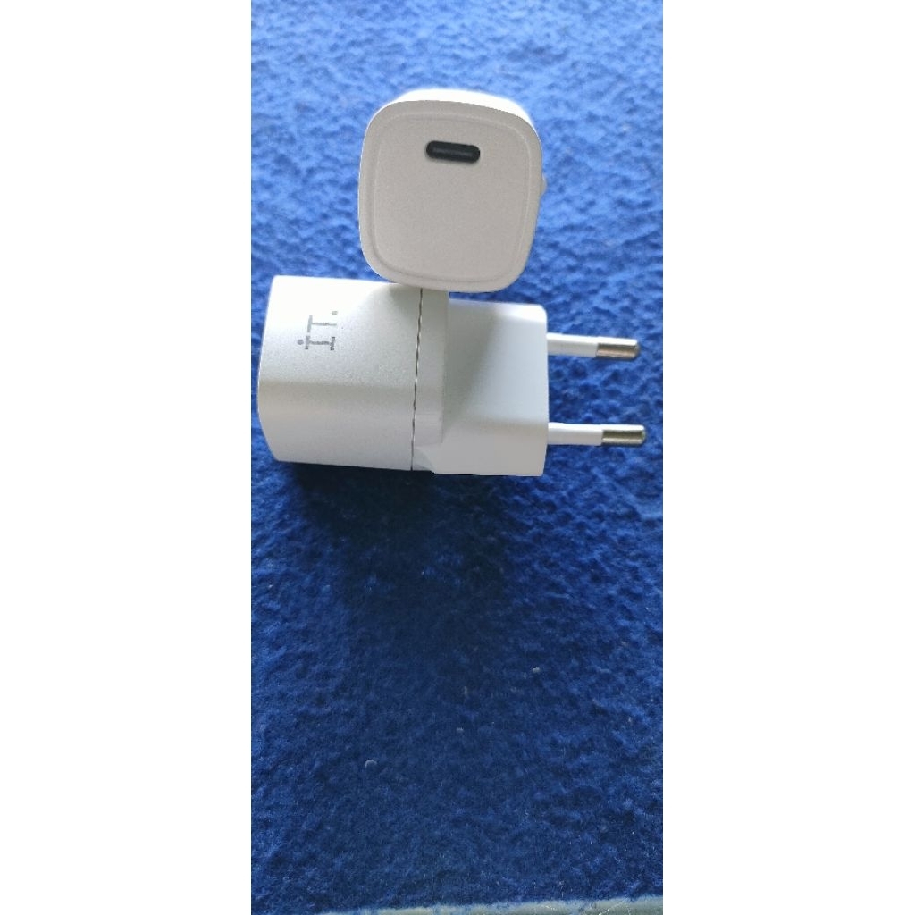 ADAPTOR/BATOK CHARGER C TO C ori iT 20 watt cocok untuk iphone