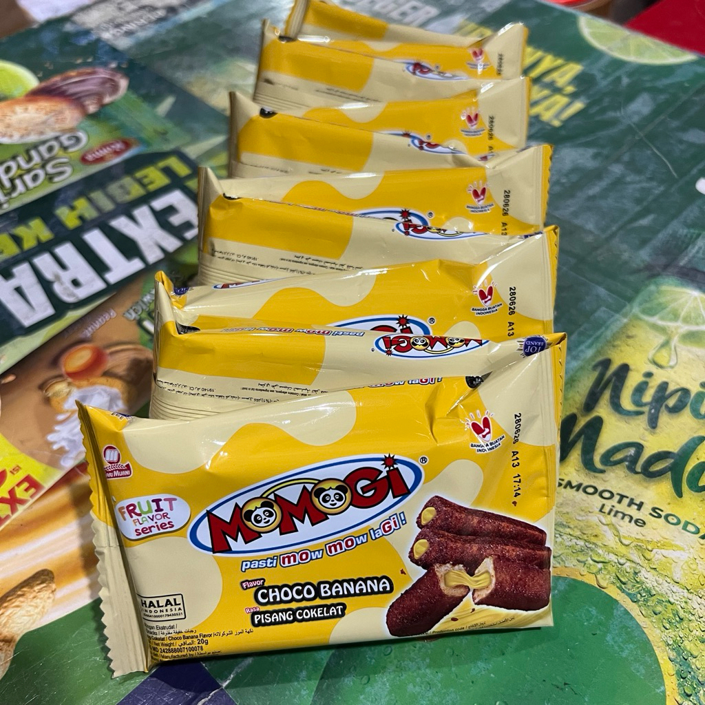 

Momogi Fruit Flavor Series CHOCO BANANA 1 Renceng 10 Pcs 20g 20gr 20 g gr gram - Rasa Pisang Cokelat Chocolate Coklat