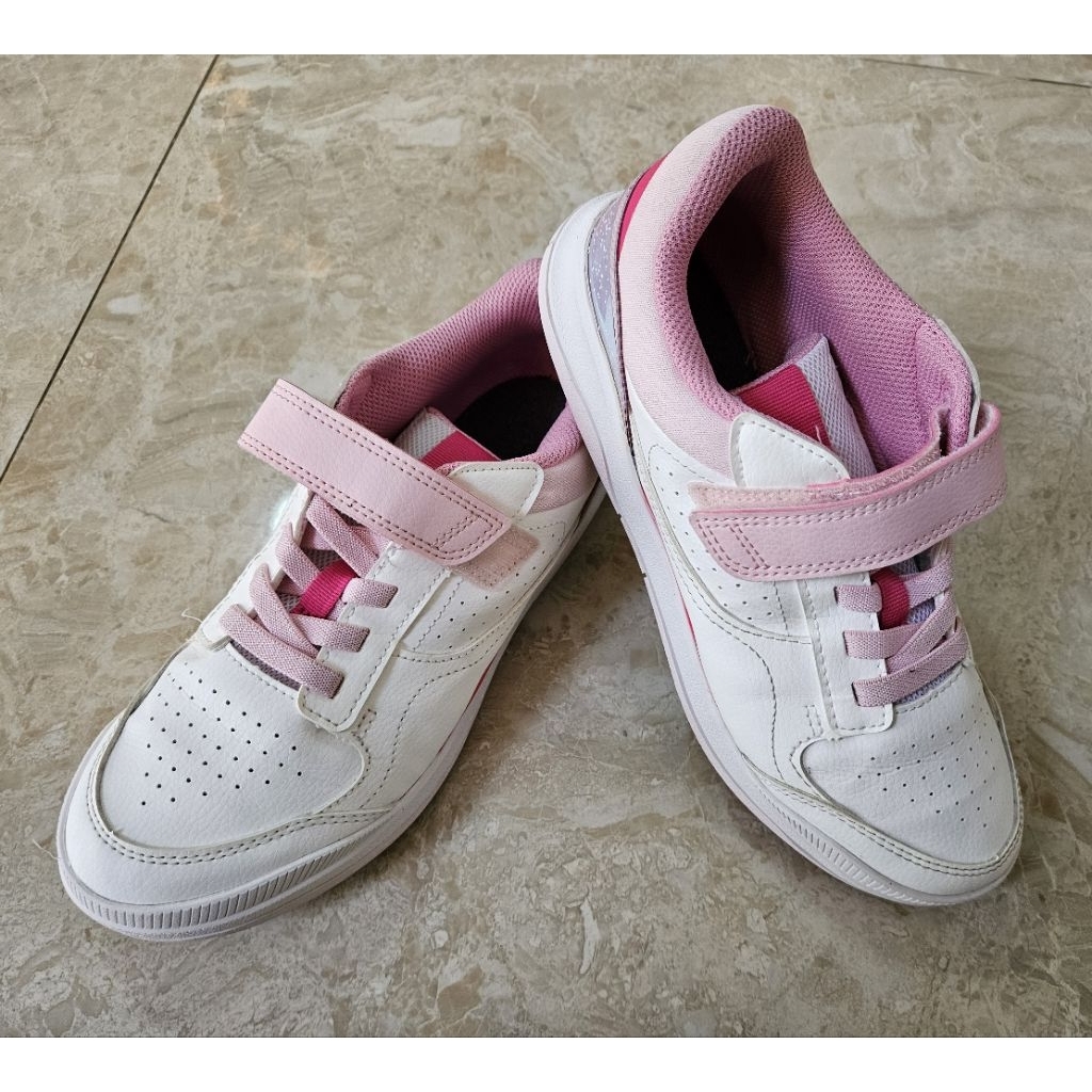 Decathlon Multisports size 38 24cm tennis tenis padel Playventure Yard sepatu bekas second preloved