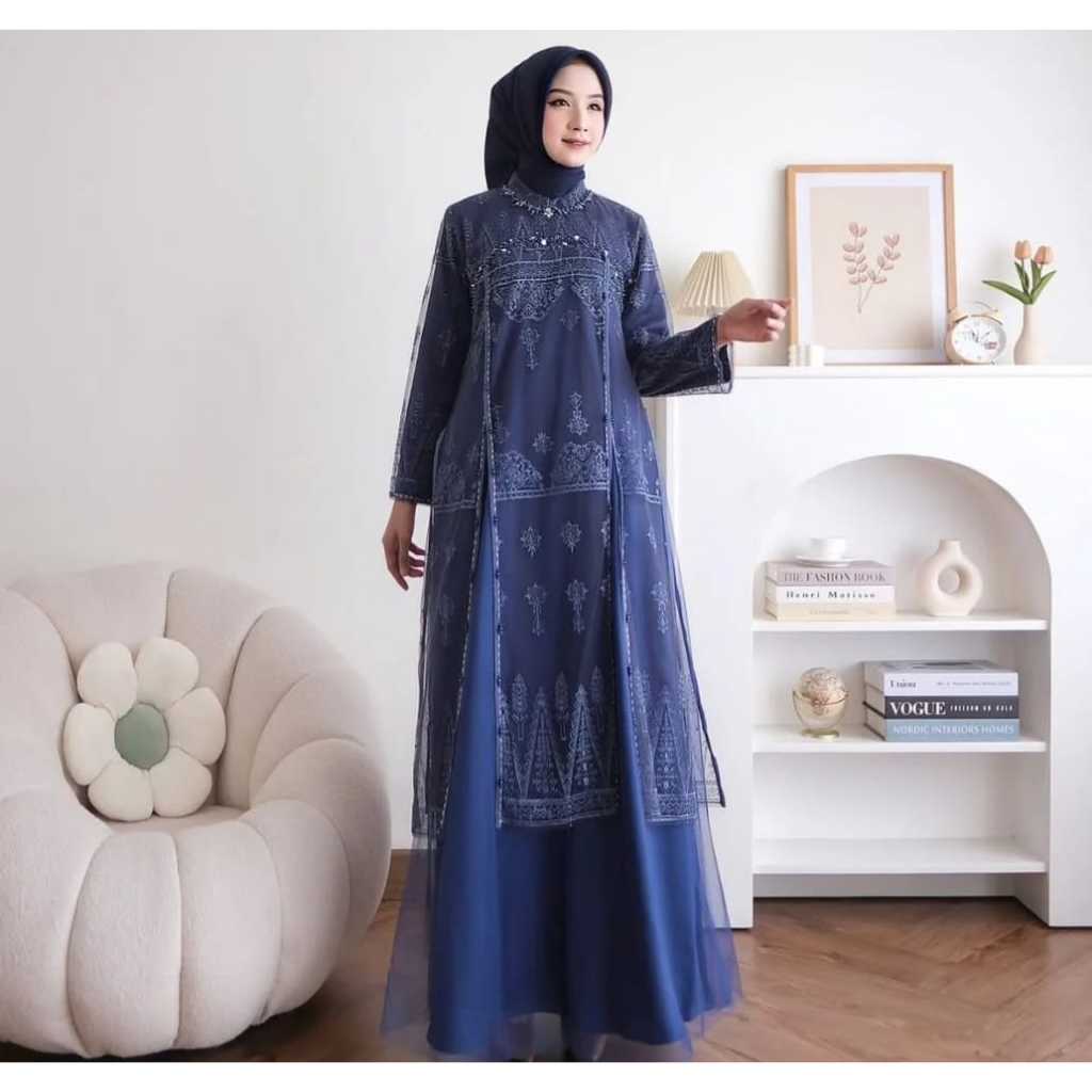 GAMIS KEKINIAN ARUNA DRESS BAHAN TILLE PURING MIX BRUKAT BRUKAT MENYATU ZIPER BELAKANG