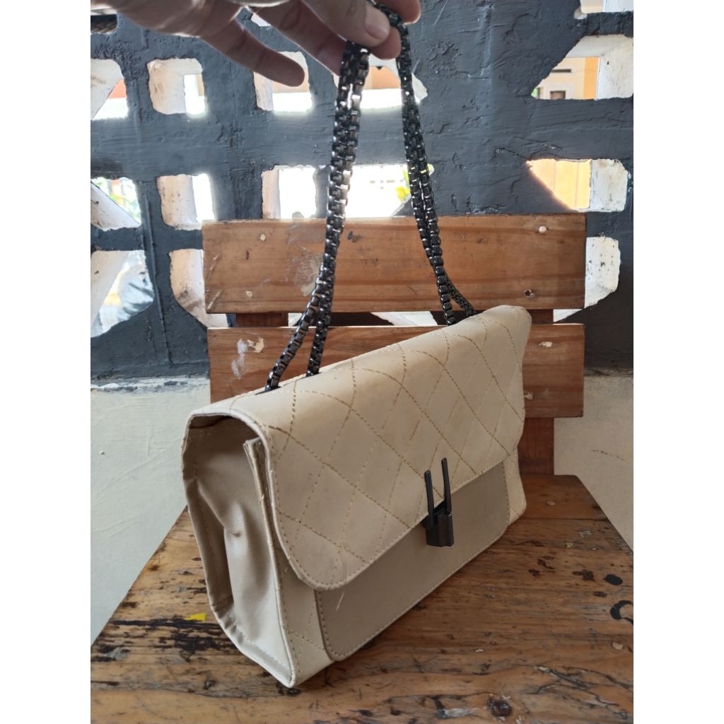 PRELOVED TAS NUDE RANTE