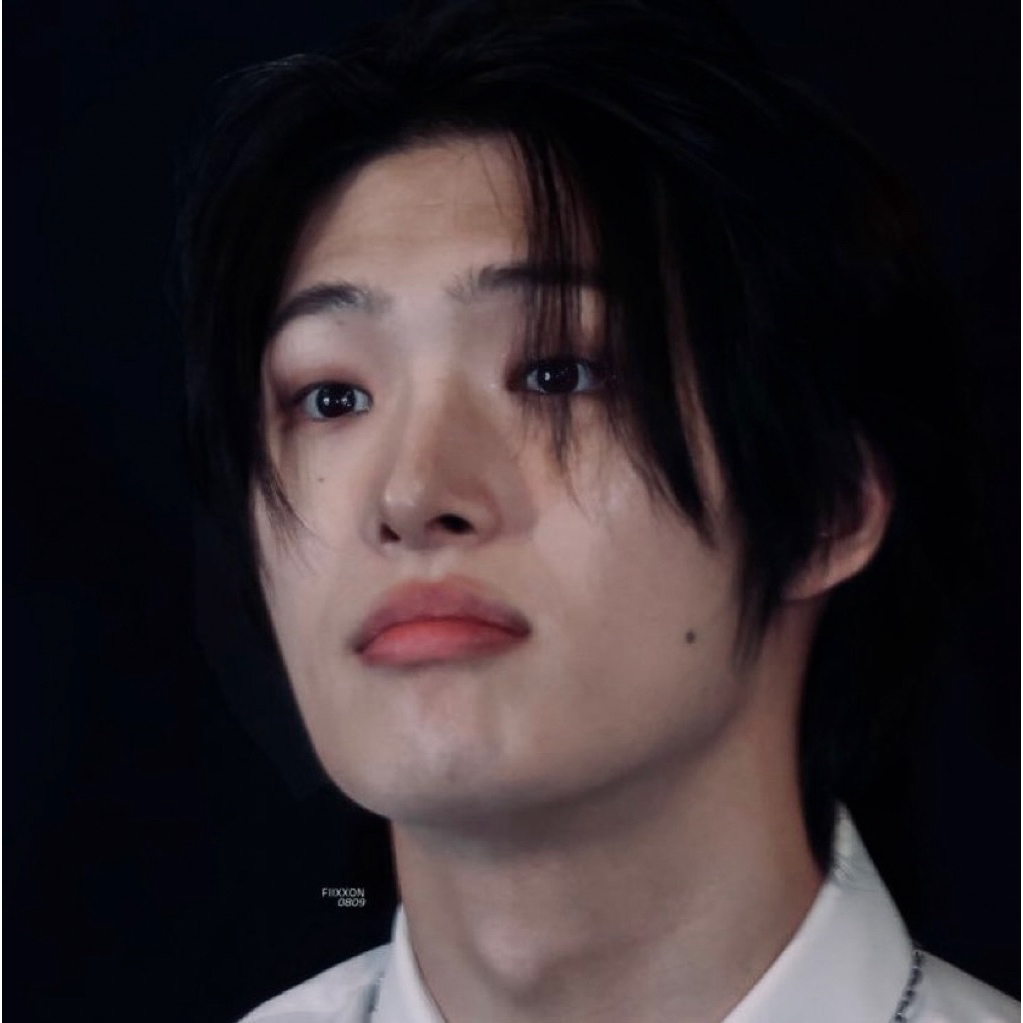 ATEEZ : Official Ateez Photocard (BOOKED)