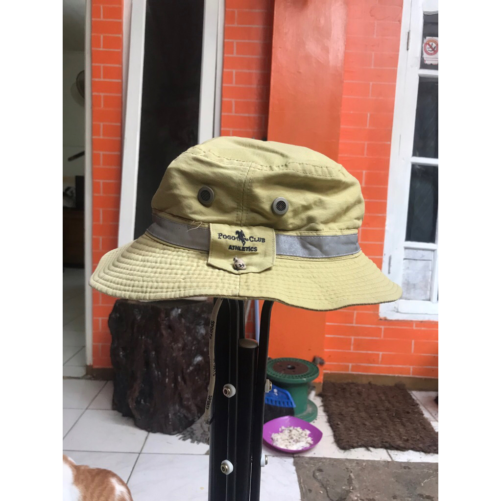 Topi Rimba thrifting pogo club athletics