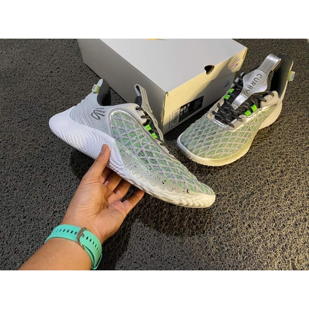 SEPATU CURRY 9 TAKING TRASH