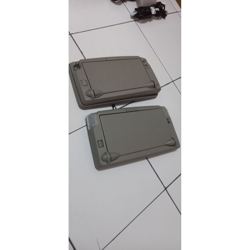 motor blakang tv roof inova fortuner