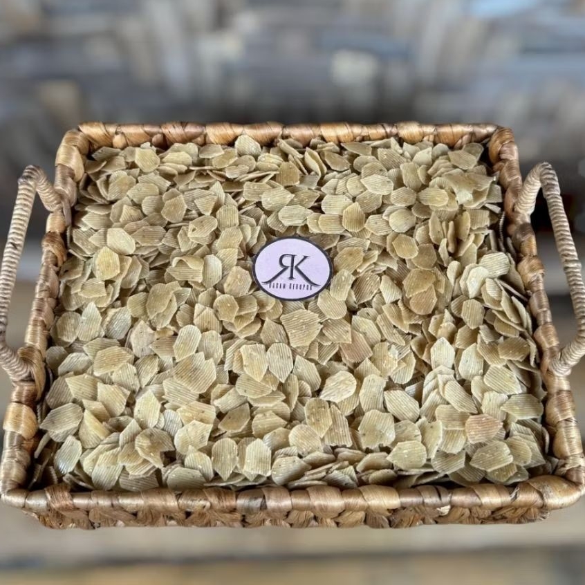 

1Kg Kerupuk Kerang pedas mentah