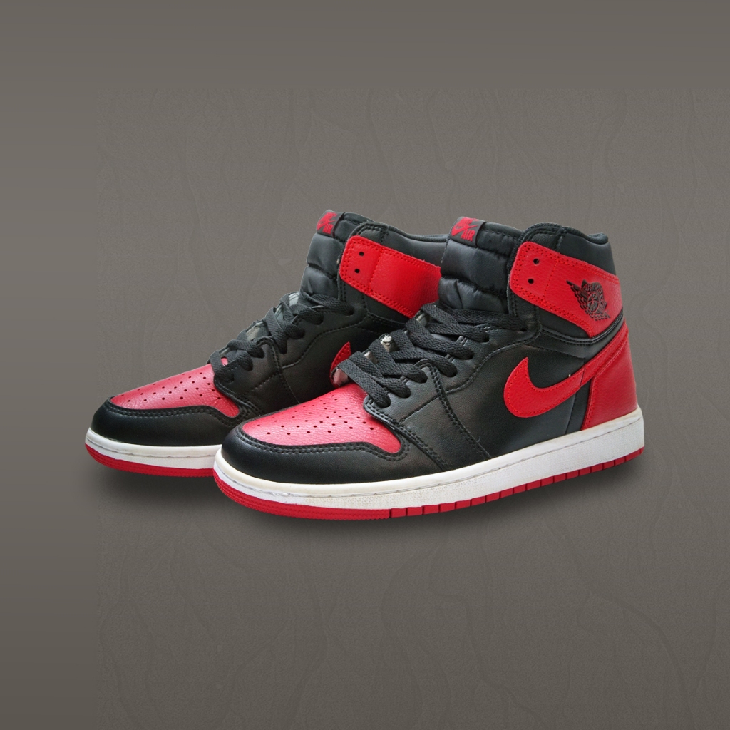 Sepatu Sneaker AJ 1 High Banned Bred Black Red High OG Satin Bred