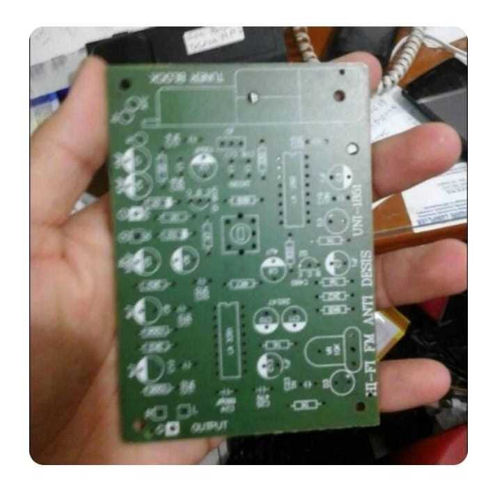 RG7789 pcb tuner fm plus komponen ( termasuk tuner blok ) blom disolder by PCM LTC GLODOK