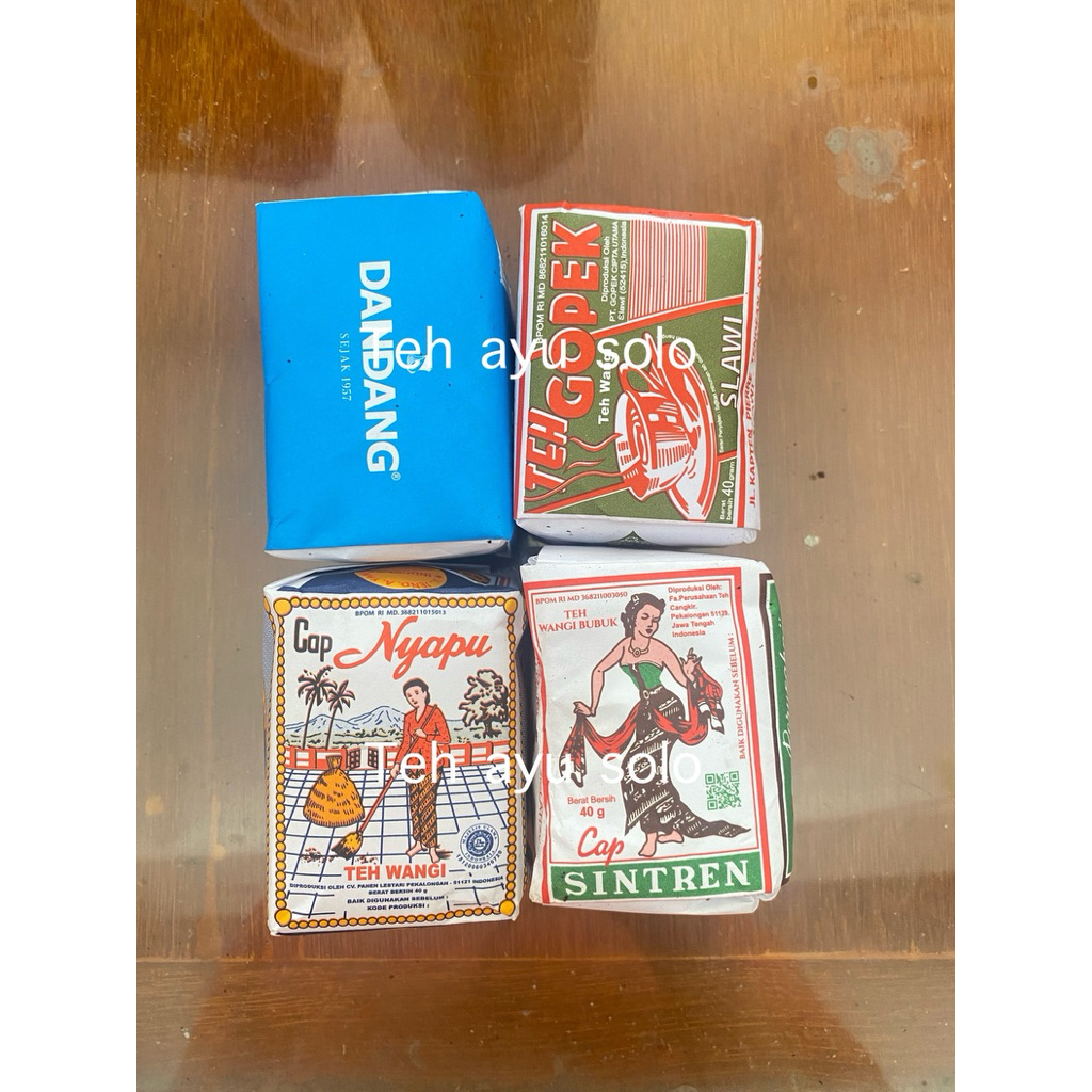 

Teh Racikan Solo 4 macam (Dandang biru, sintren, gopek, nyapu) 40gr x 4 pcs