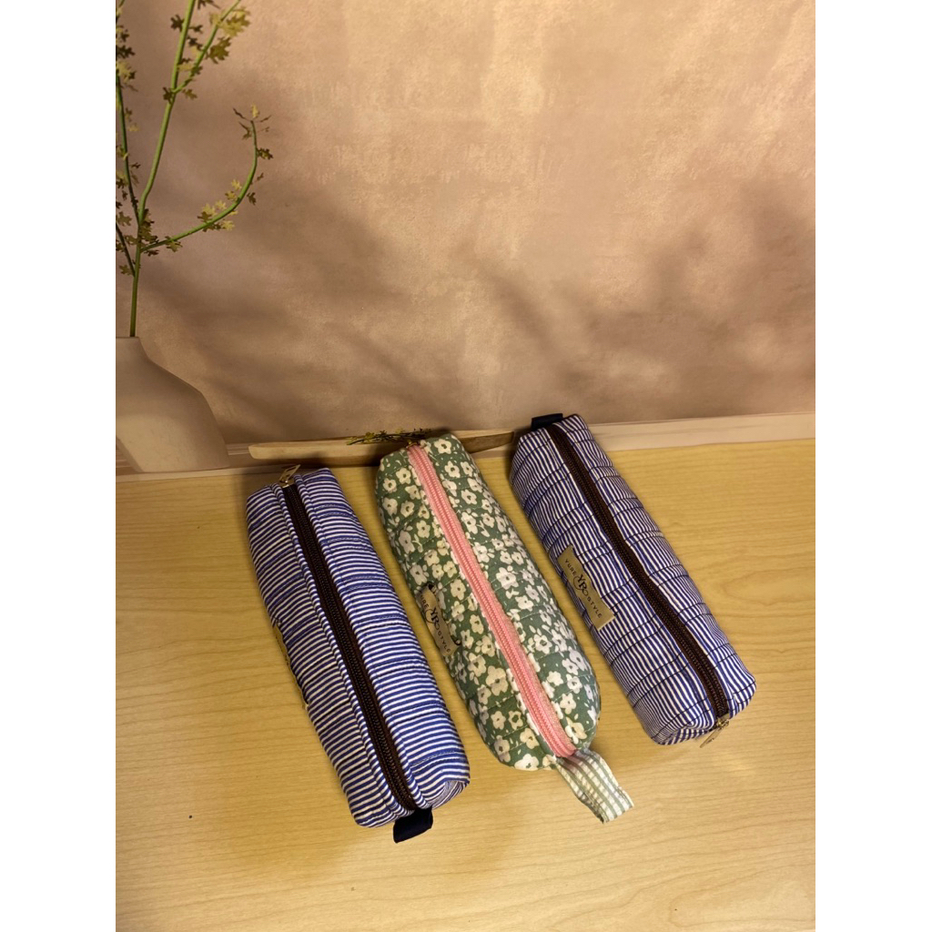 

Kotak pensil kain | Pencil case