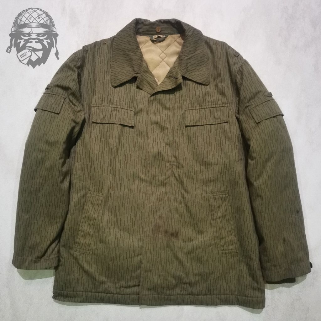 𝗩𝗶𝗻𝘁𝗮𝗴𝗲 𝗘𝗮𝘀𝘁 𝗚𝗲𝗿𝗺𝗮𝗻 𝗥𝗮𝗶𝗻 𝗗𝗿𝗼𝗽 𝗖𝗮𝗺𝗼 𝗝𝗮𝗰𝗸𝗲𝘁 / parka jerman timur / bukan moleskin jerman German/ bukan
