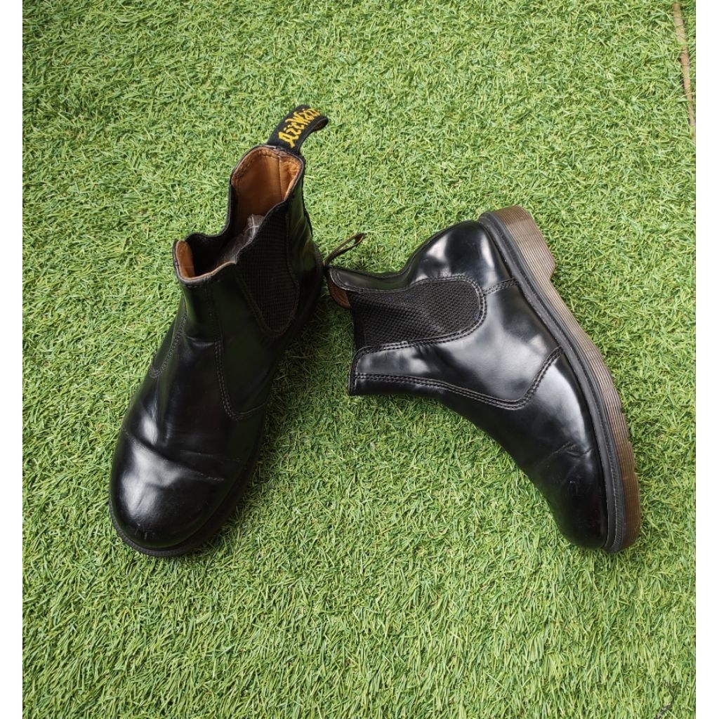 sepatu dr martens Chelsea boot 2976 authentic Shoes