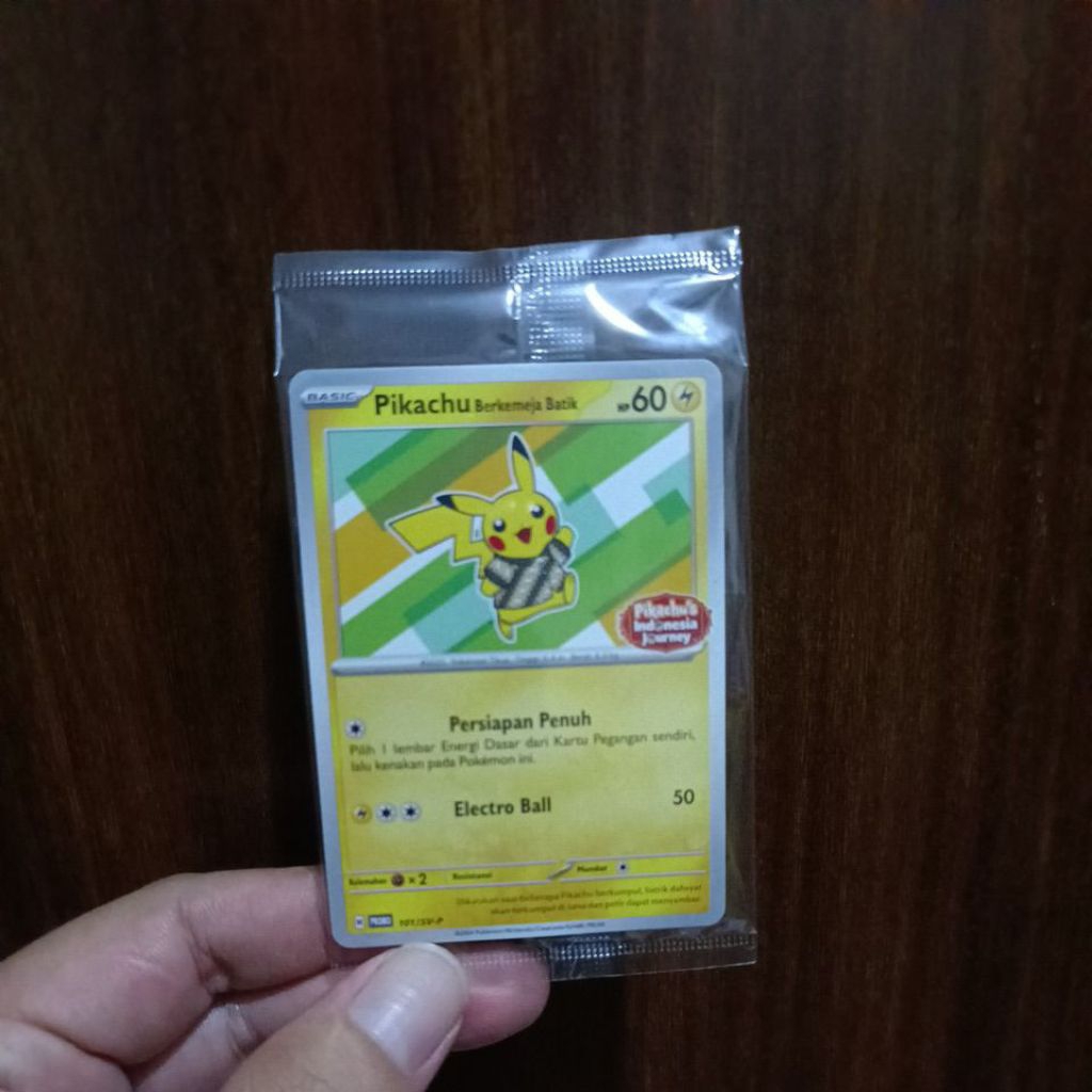Kartu Pokemon Indonesia - Pikachu Berkemeja Batik V1