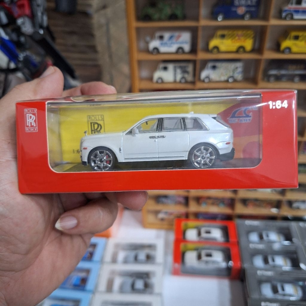 SCA64 Diecast Model Skala 64 Roll Royce Cullina White