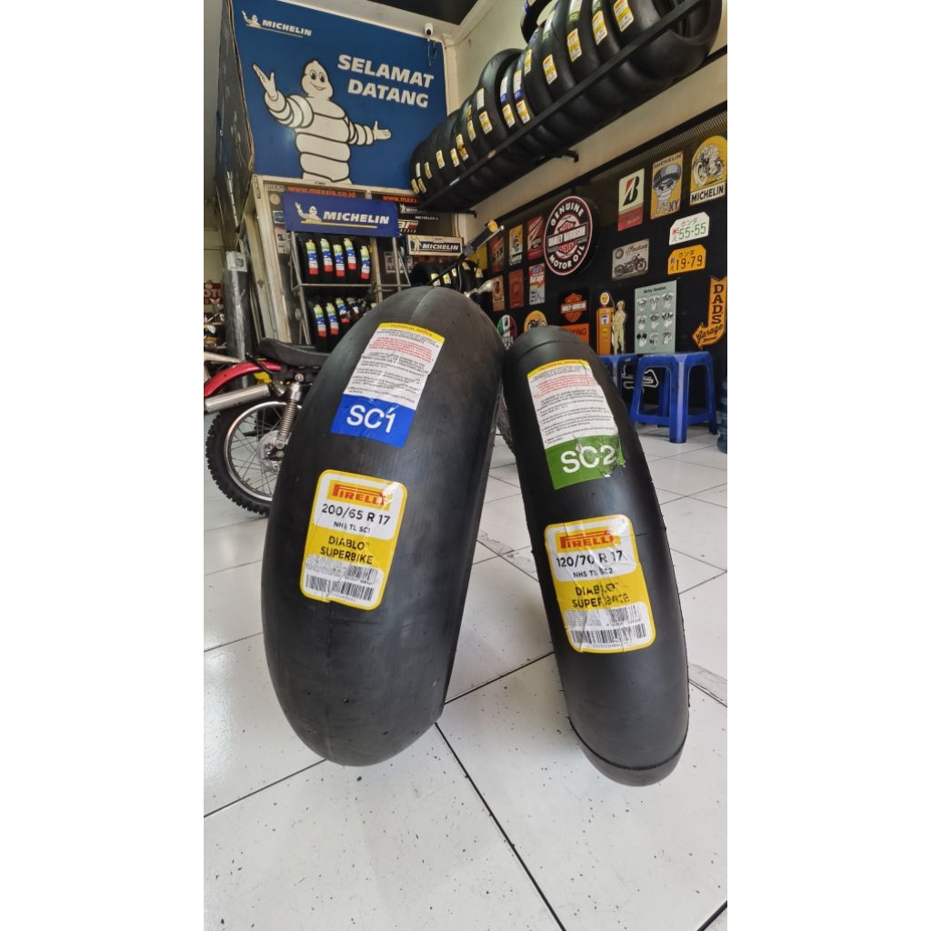 Pirelli Diablo Superbike 120/70.17 & 200/65.17 slick ban balap