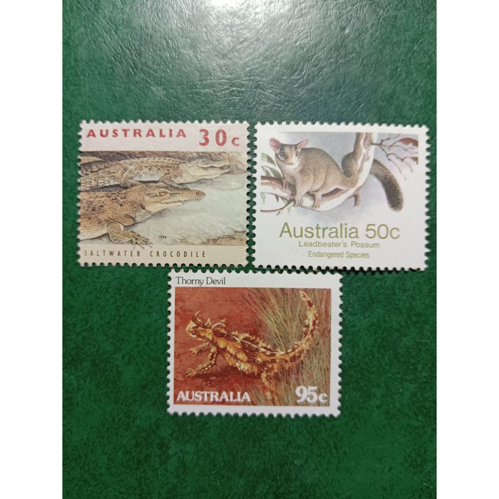 

Prangko Australia 3 Pcs Campur Tahun 1981/1994 UN USED