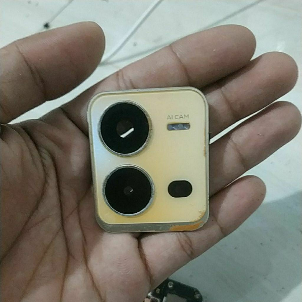 kaca kamera bekas Vivo v25e