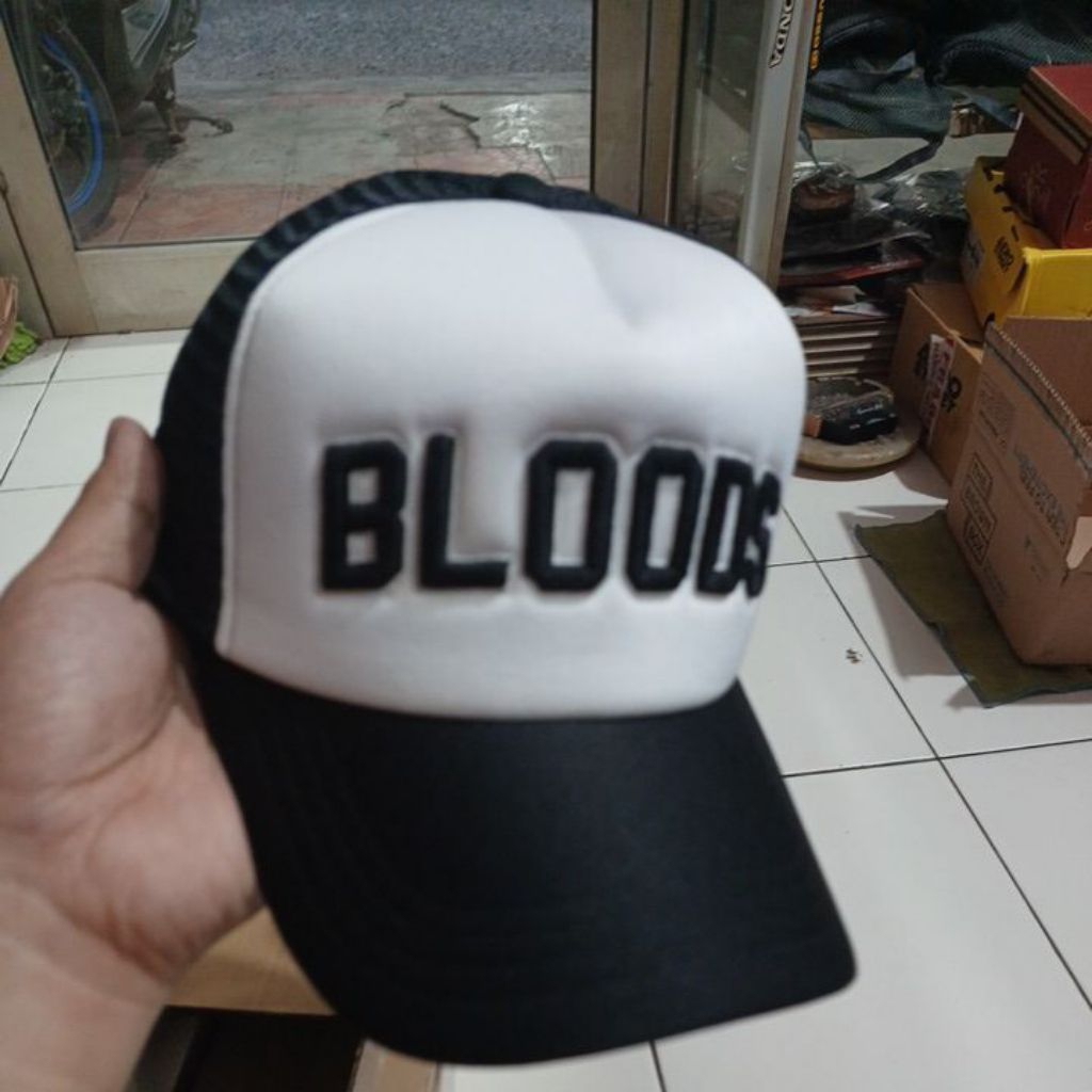 topi bloods original