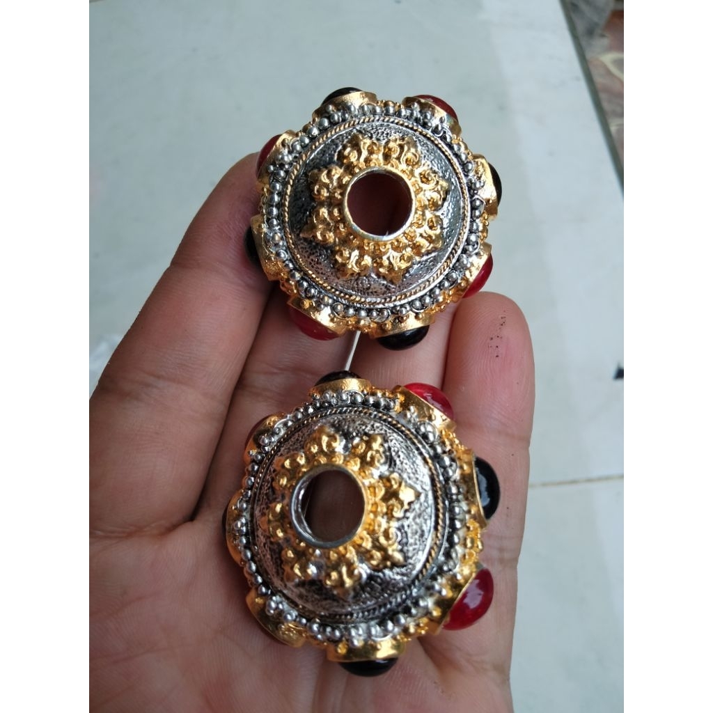 selut danganan/handle  keris bali