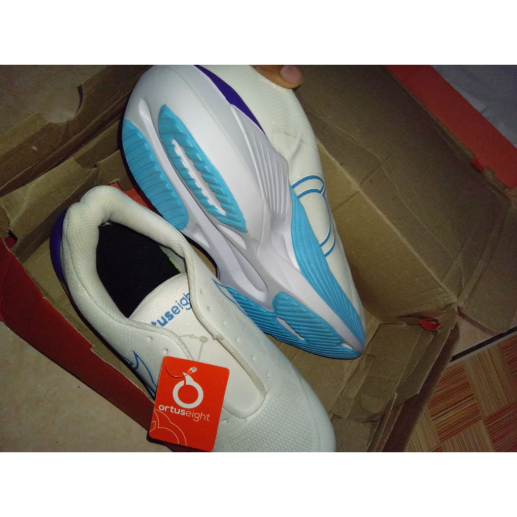 Sepatu Lari Ortuseight