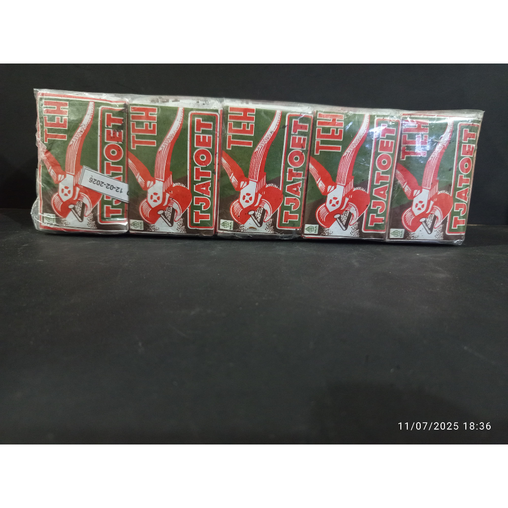 

Teh Cap Tjatoet Hijau 80gr