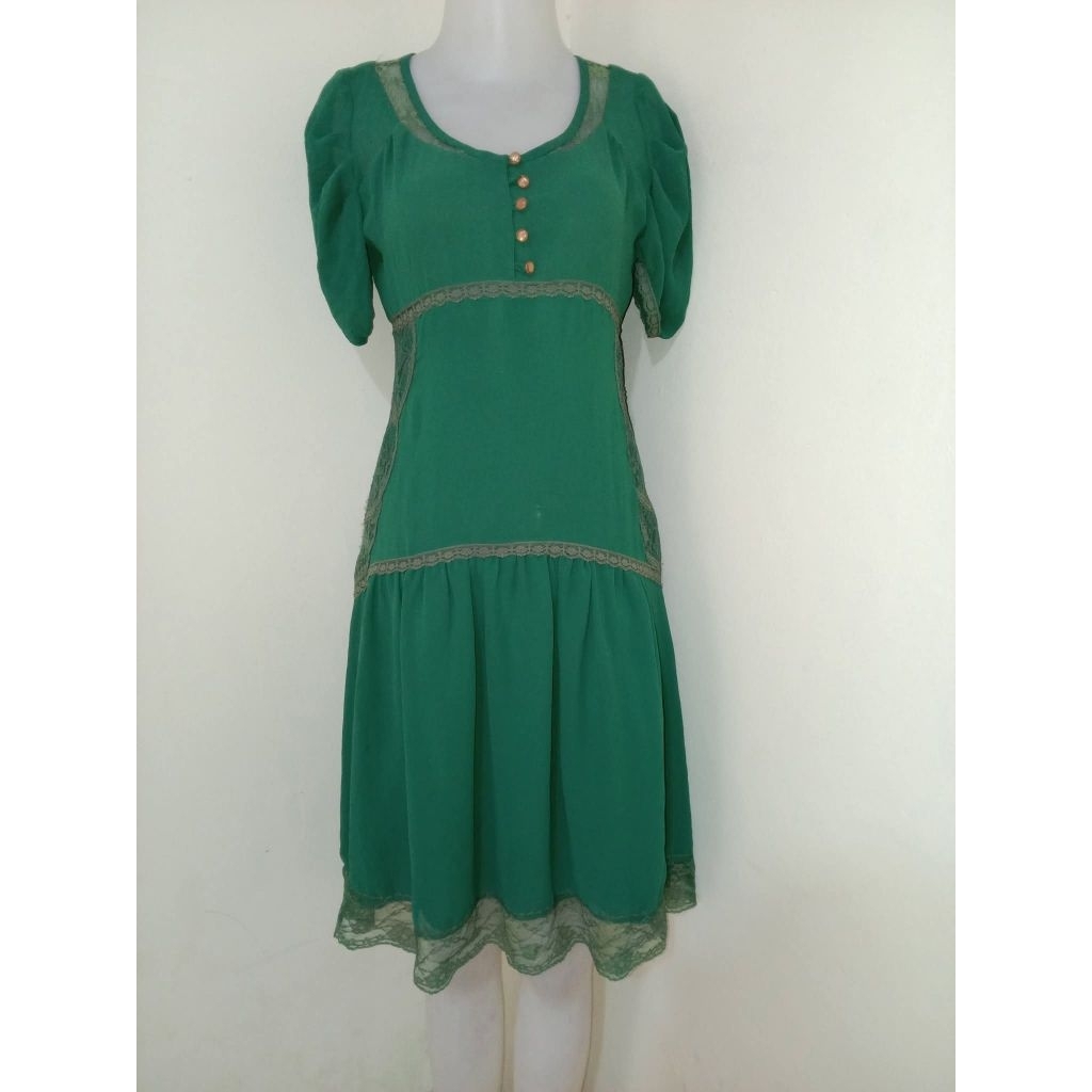 dress hijau emerald