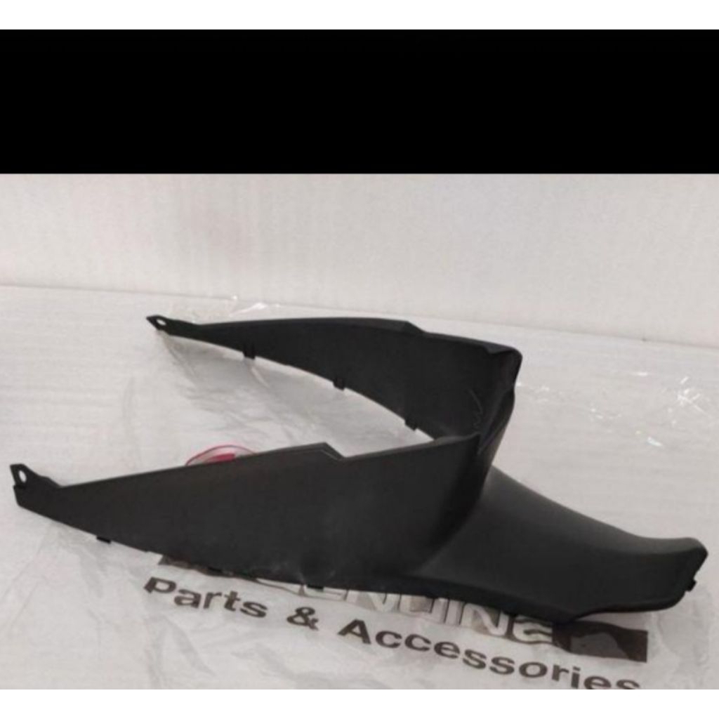 leg shield legsil cover kaper dek tutup mesin tengah bawah jok ori original yamaha jupiter z1 fi 1dy