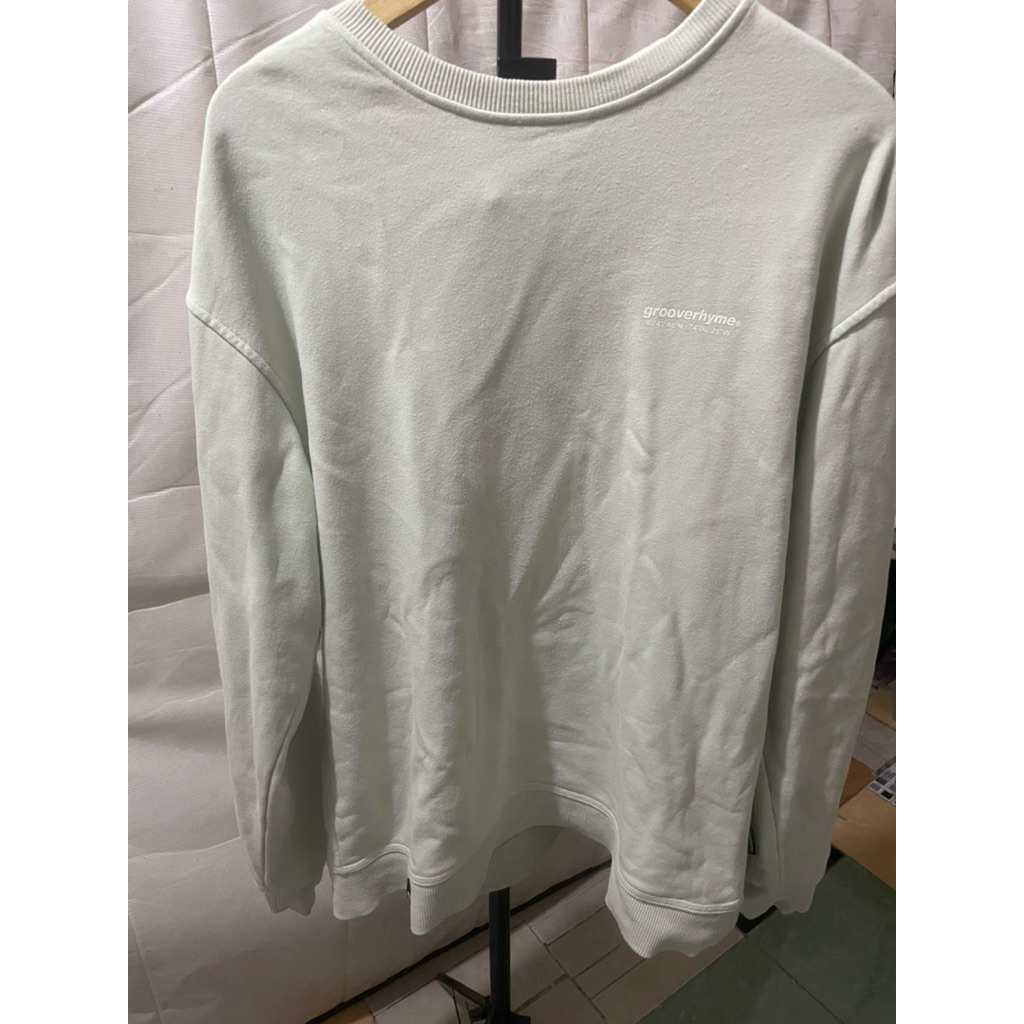 crewneck groverhyme second brand size M tebal