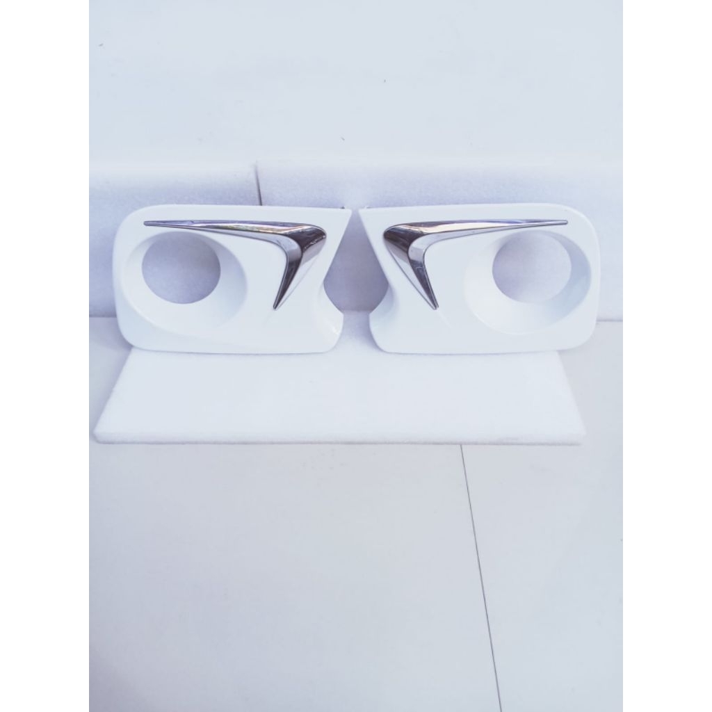 Cover foglamp 1set kiri-kanan Toyota Avanza-Xenia th 2012-2014..