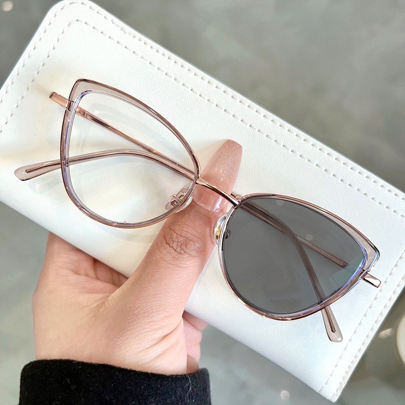 Kacamata photocromic anti radiasi cat eye bingkai Kacamata wanita Anti UV fotocromic