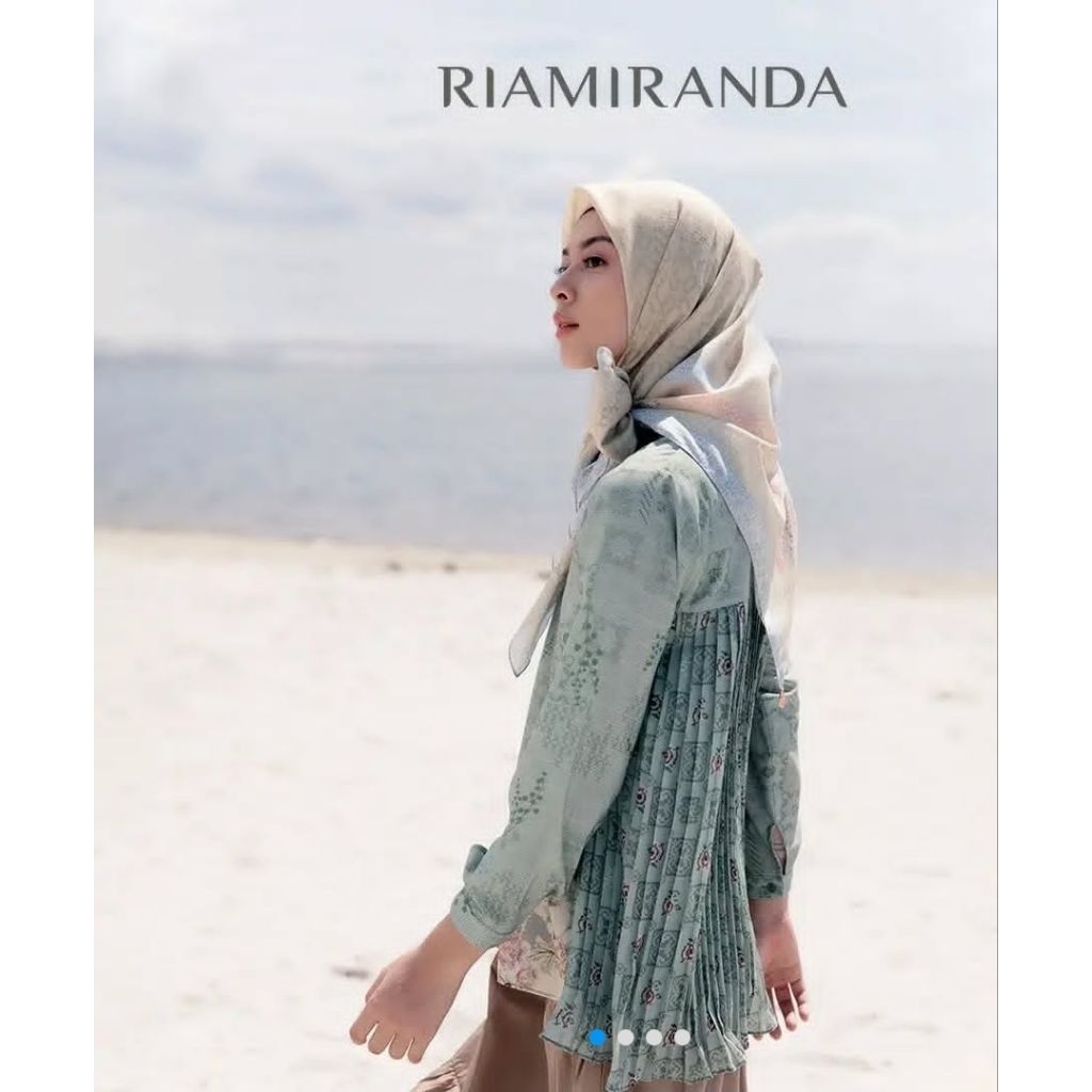 Lica Top Ria Miranda